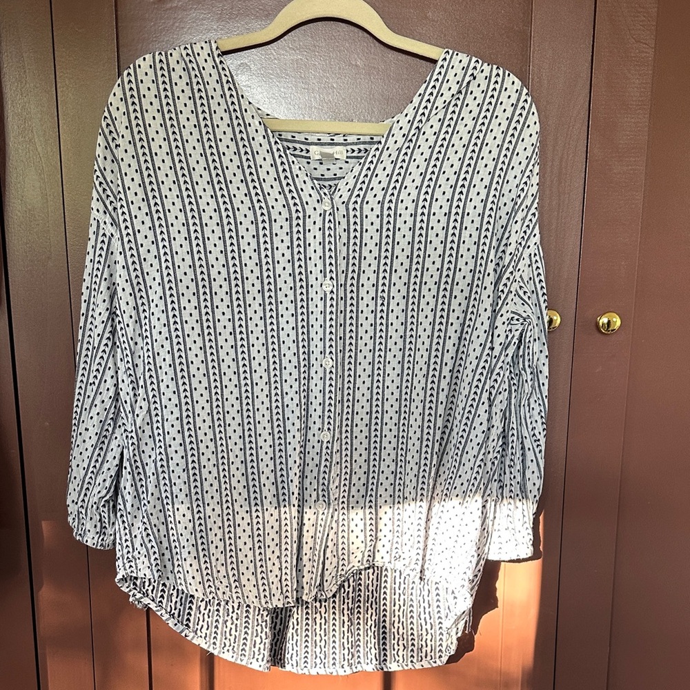 Garnet Hill Black and White Patterned Blouse